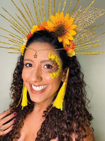 Neon nos olhos: Dicas de maquiagem para brilhar no carnaval 1 Fabiana Assis foto arquivo pessoal
