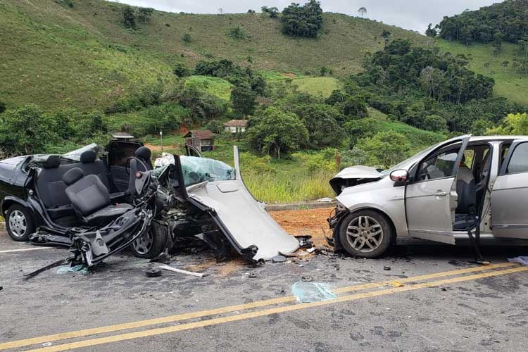 Cinco pessoas ficam feridas em acidente na AMG-3085 1 acidente amg 3085