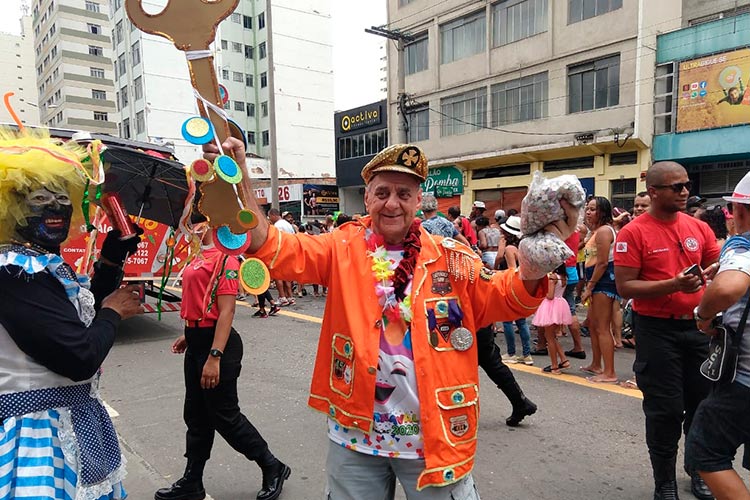 Banda Daki leva milhares à região central de JF 1 daki ze kodak leticya