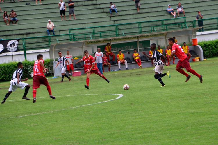 Após derrotas em casa, diretores projetam futuro de Baeta, JF Vôlei e Tupi 3 esp tupi guarani foto arthur abrahão tupi fc