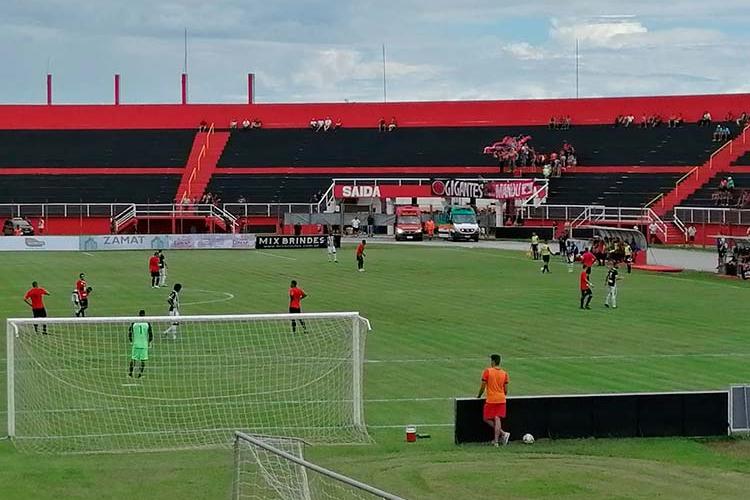 Em jogo de reviravoltas, Tupi estreia com empate no Módulo II 1 tupi tales barros