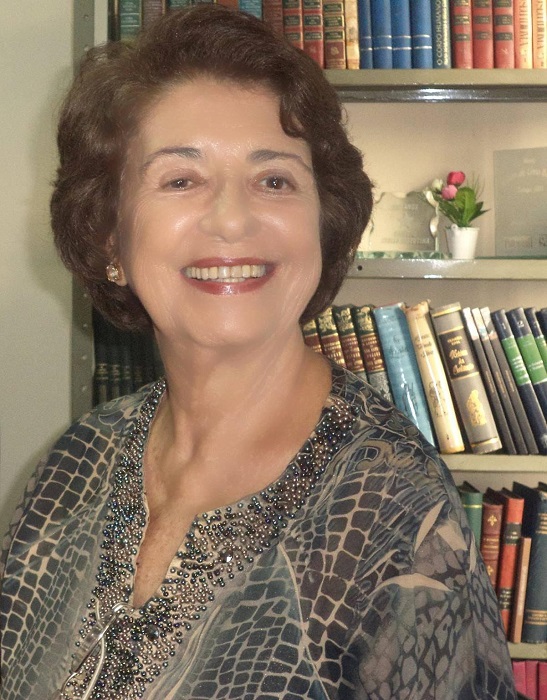 Nova presidente da Academia Juiz-forana de Letras, Cecy Barbosa Campos faz planos para sua gestão 13 Cecy Barbosa 2
