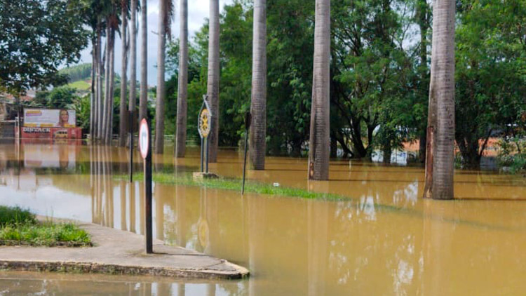 enchente_Bernardo-ChaiaPrefeitura-de-Cataguases_3 enchente_Bernardo-ChaiaPrefeitura-de-Cataguases_3