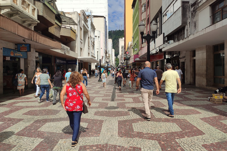 Coronavírus: movimento na região central de Juiz de Fora já mudou 1 foto centro3 by gabrielsilva