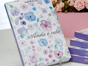 Helena Lara: “Gosto de explorar a humanidade dos personagens, seus dilemas, acertos e erros” 4 livro Helena Lara2