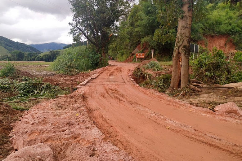 Ponte entre Lima Duarte e Ibitipoca é concluída e desvio está liberado 1 ponte ibiti2 by prefeitura