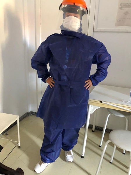Ação solidária produz uniformes para profissionais de saúde 1 uniforme
