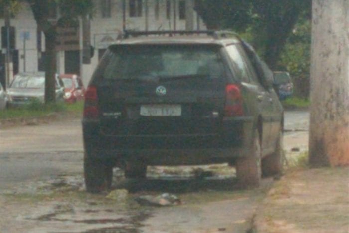 Veículo abandonado na Avenida Rio Branco 1 VU CidadeJardim 0704
