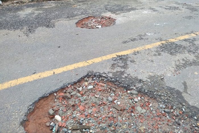 Ruas esburacadas preocupam motoristas 1 VU SãoGeraldo 0204