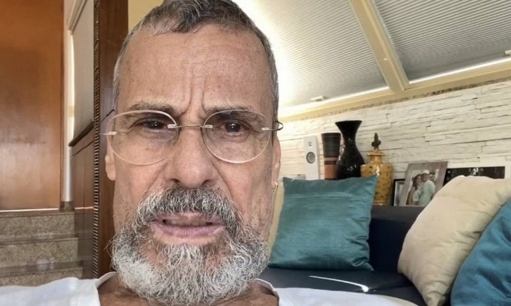 Carlinhos de Jesus revela que ele e esposa contraíram Covid-19: "Avassalador" 1 carlinho de jesus