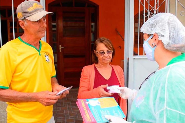 Sete mil máscaras são distribuídas à população de Chácara 2 distribuição de máscaras divulgação prefeitura de chácara