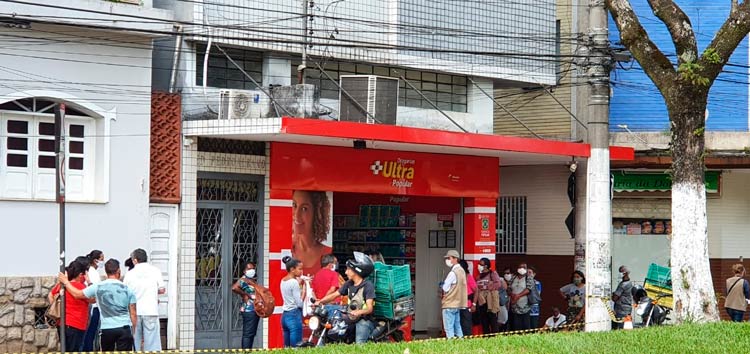 Banco suspende atendimento por suspeita de coronavírus em Santos Dumont 2 2 agencia do itau farmacia