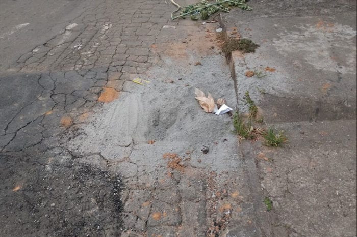 Leitor reclama de buraco deixado pela Cesama 1 VU 0605 1