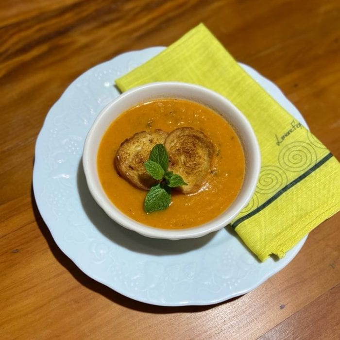 caldo de tomate