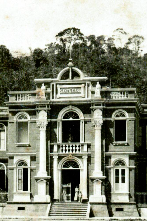Santa Casa e Juiz de Fora: uma história de cuidado e carinho com a população 1 detalhe da fachada