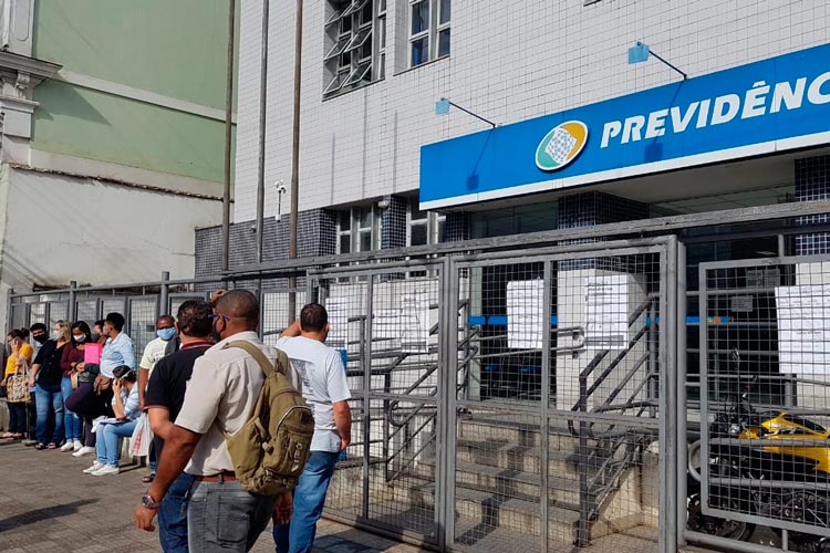 Beneficiários são convocados para perícia mas encontram INSS fechado 3 previdência social leticya 2