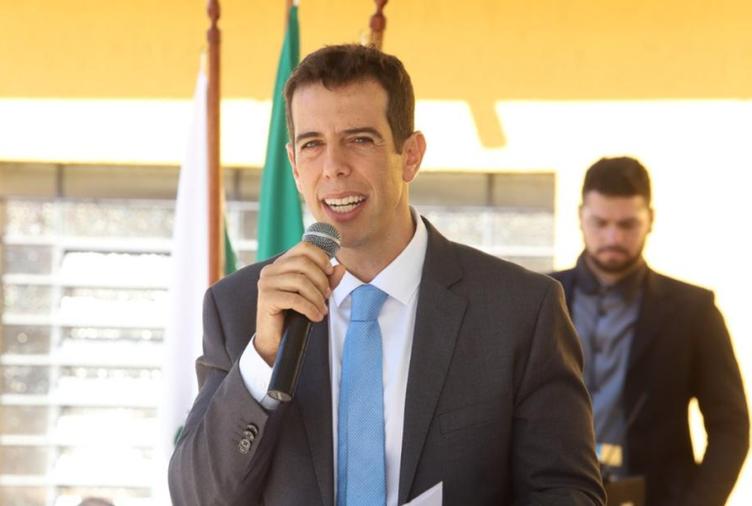 Em reunião com Feder, Bolsonaro pede plano de retomada de aulas 1 23 06 200 renatofeder foto Secretaria da Educação e do Esporte do Paraná Divulgação