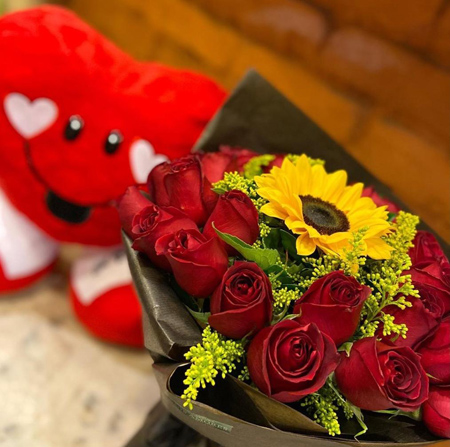 Contra pessimismo, lojistas apostam em vendas on-line 2 Dois amores1 divulgação