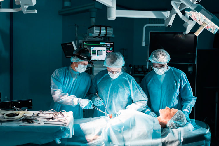 Hospital Albert Sabin completa 28 anos, investindo em alta tecnologia 5 cirurgia ediatda