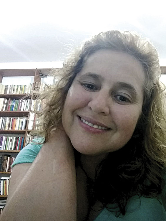 Elione Guimarães: ‘Ausentes da luta possível, jamais’ 1 elione interna
