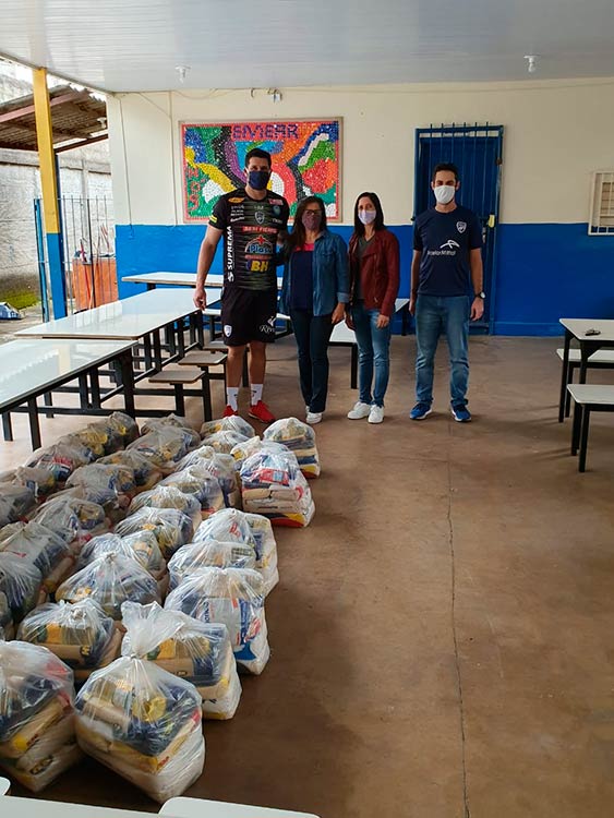 JF Vôlei doa mais de duas toneladas de alimentos 1 jf volei doacoes by divulgacao interna