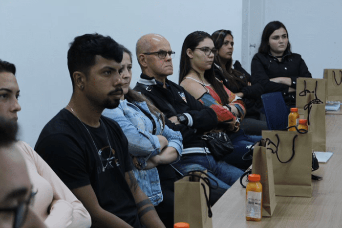 Faculdade Ensin.E: Conheça a nova metodologia do ensino superior 4 primeiro dia de aula curso ed fisica