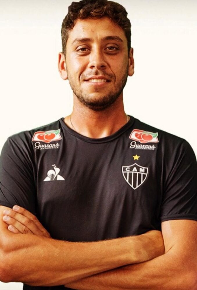 Juiz-foranos organizam ciclo de palestras sobre futebol e doam renda para instituições locais 2 01 1