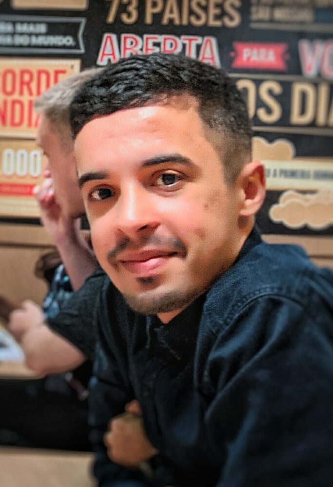 Aluno da UFJF recebe prêmio e garante bolsa de estudos na Itália 1 Vitor Matta