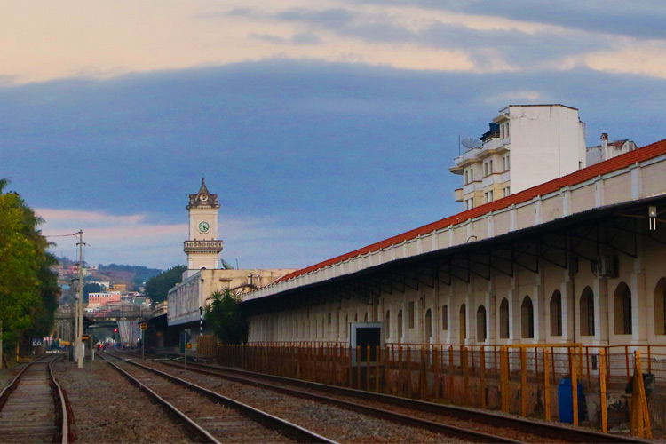 Massa de ar frio se aproxima, e temperaturas caem em JF 1 estação tempo02 07 fernando priamo