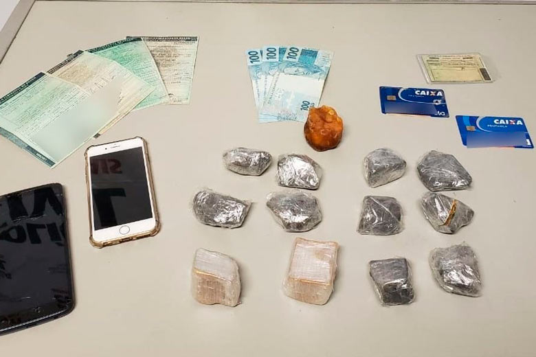 Ação da Polícia Civil contra tráfico de drogas em Cataguases prende cinco pessoas 1 operação em cataguases by pcmg