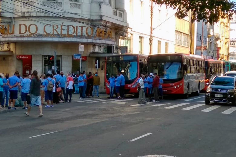 protesto by thiago debortoli
