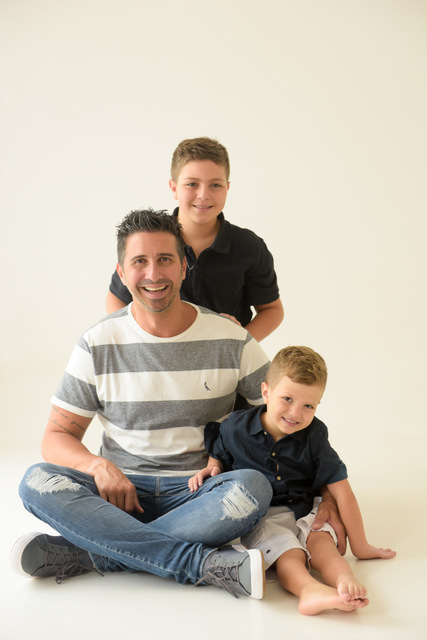 Alessandro Debortoli com os filhos Gabriel e Thiago(1)-001 Alessandro Debortoli com os filhos Gabriel e Thiago(1)-001