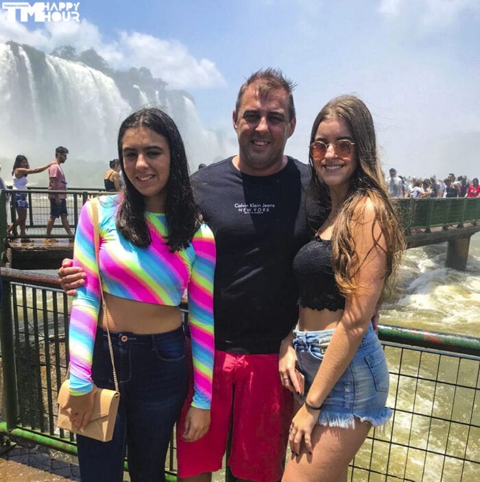 Especial Dia dos Pais 2020 24 Eumar Werneck ladeado pelas filhas Isadora e Laura