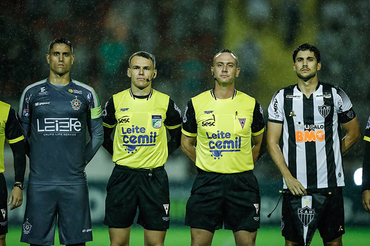 Árbitro juiz-forano PC Zanovelli irá estrear na Série B nesta terça 1 pc zanovelli foto bruno cantini agencia galo