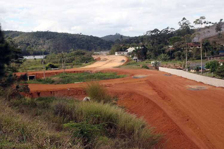 Obras da BR-440 estão novamente interrompidas 2 04.09.2020 05.09.50 h 226