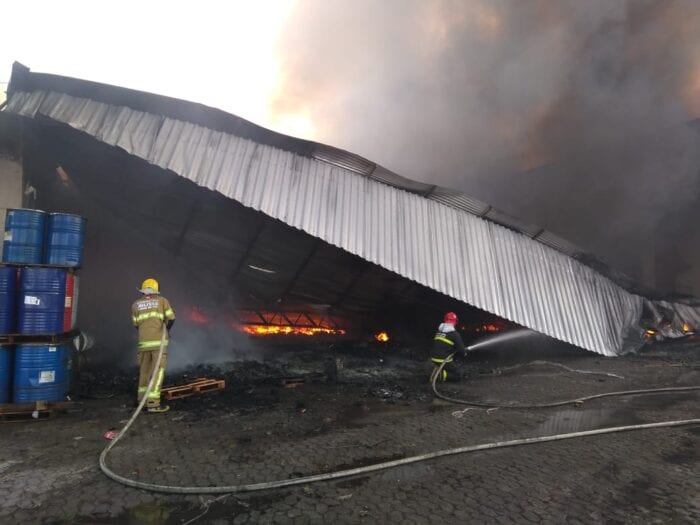 Após quase 12 horas, incêndio é controlado em fábrica de artefatos 2 895f284e edad 43e2 9c08 1c558325c32a