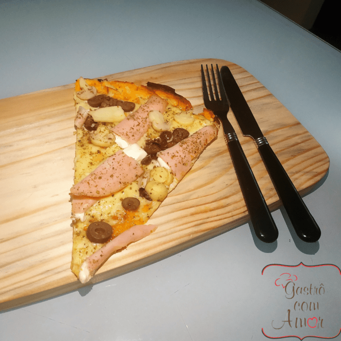Pizza de Peito de Peru com Cream Chesse Pizza peito de peru com cream cheese 2