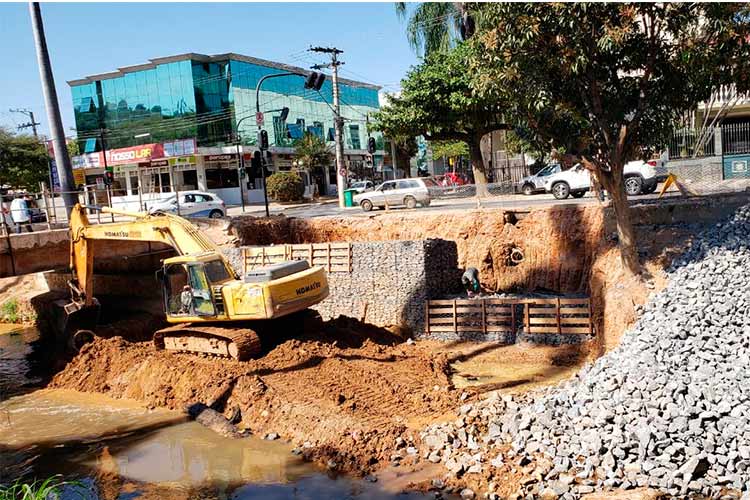 Ubá inicia obras para reparar danos de enchentes 2 Ubá1 foto capa