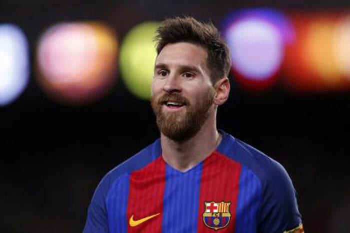Lionel Messi anuncia permanência no Barcelona 1 messiii