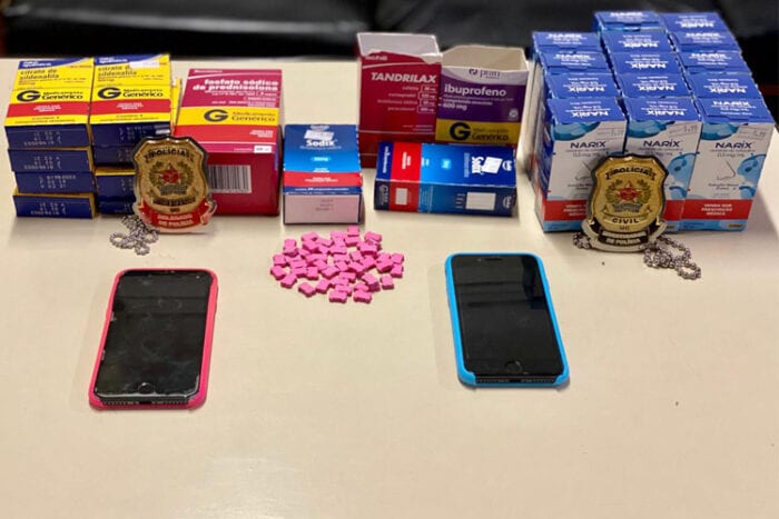 Polícia intercepta entrega e apreende ecstasy e remédios controlados em JF 1 pc
