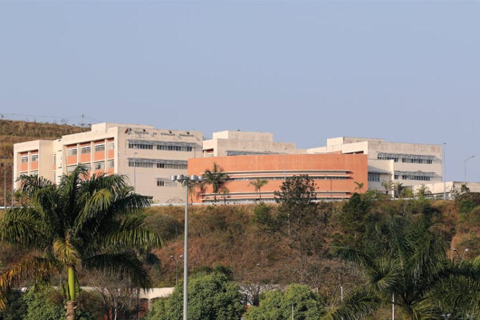 Objetivo da UFJF é garantir o direito às vagas relacionadas ao primeiro semestre de 2020 e apurar denúncias de fraude em cotas de forma remota