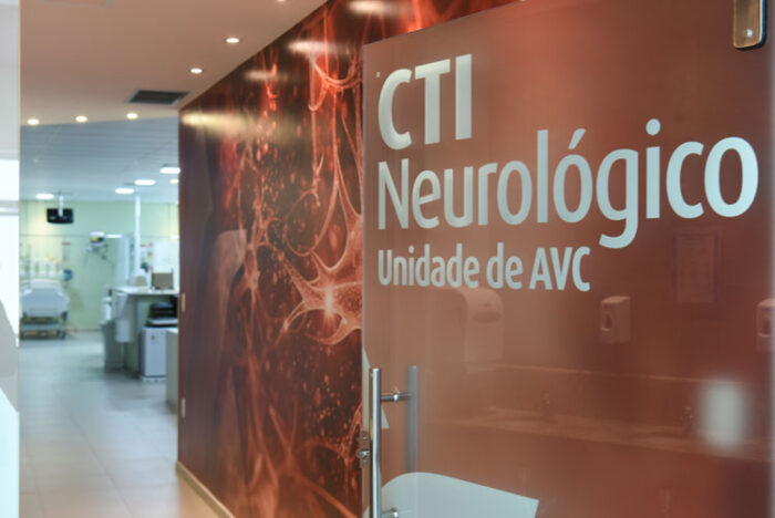 Albert Sabin: Referência e tecnologia no atendimento do AVC 1 CTI Neurológico KM5 9056