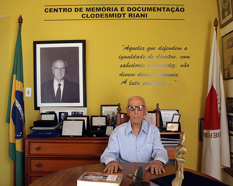 Clodesmidt Riani completa 100 anos: o centenário de um defensor do trabalhador e de JF 3 clodesmidthoje01