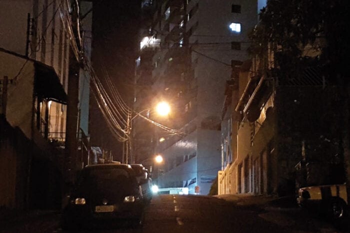 Lâmpada de poste queimada no Bom Pastor 1 vu 2