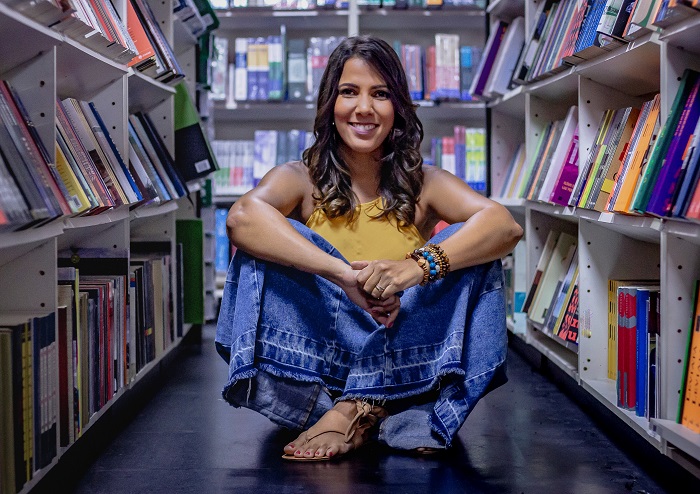 Um romance que fala de preconceito, racismo, coragem e sororidade feminina 2 Juliana Valentim 4