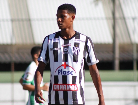 Wesley Hudson foto Junior Ayupe Tupi FC