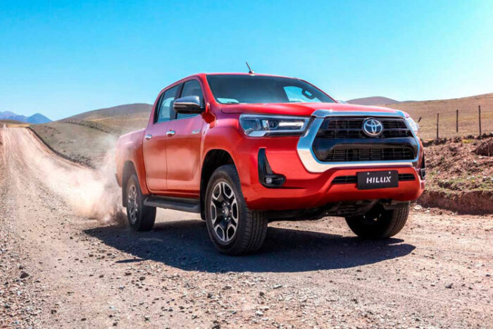 Hilux chega à linha 2021 1 carro1