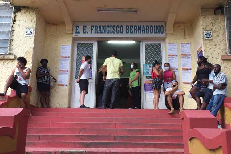 escola estadual francisco bernardino by fernando