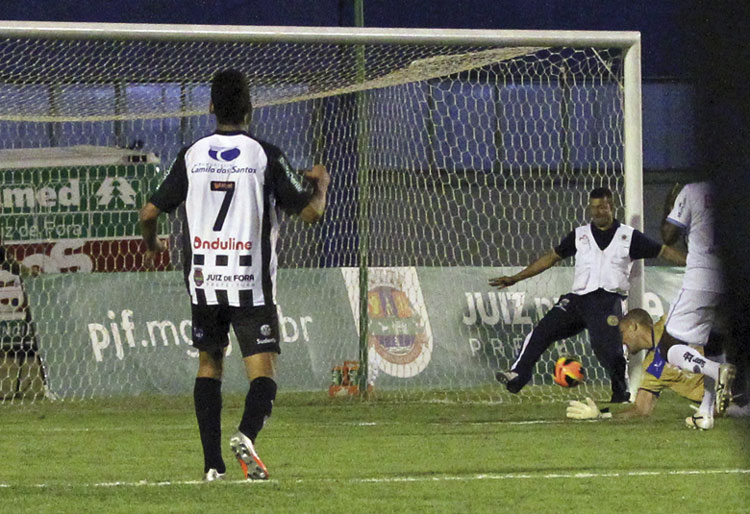 Baeta encara Aparecidense pela primeira fase do mata-mata da Série D 2 esquerdinha leo costa
