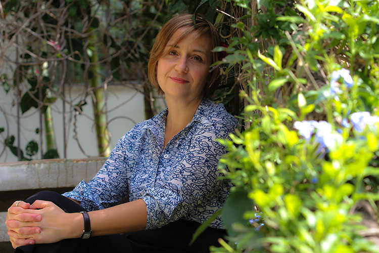 Poeta Prisca Agustoni reflete sobre drama da migração em novo livro 4 prisca03